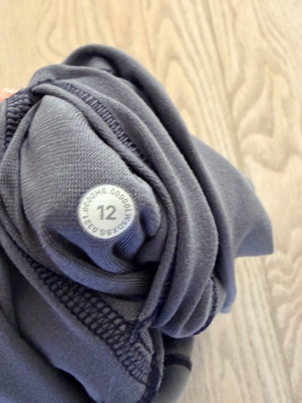 Lululemon Align Leggings 28 inch size 12 - Picture 4 of 4